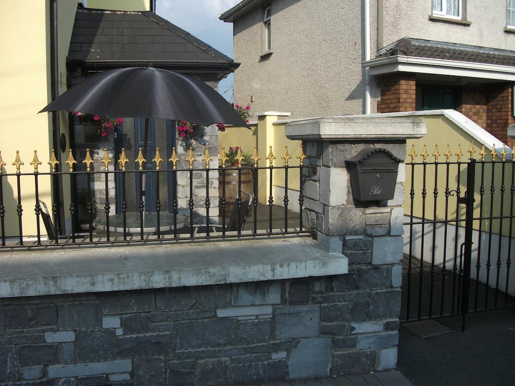 Clare Street B&B Nenagh Buitenkant foto